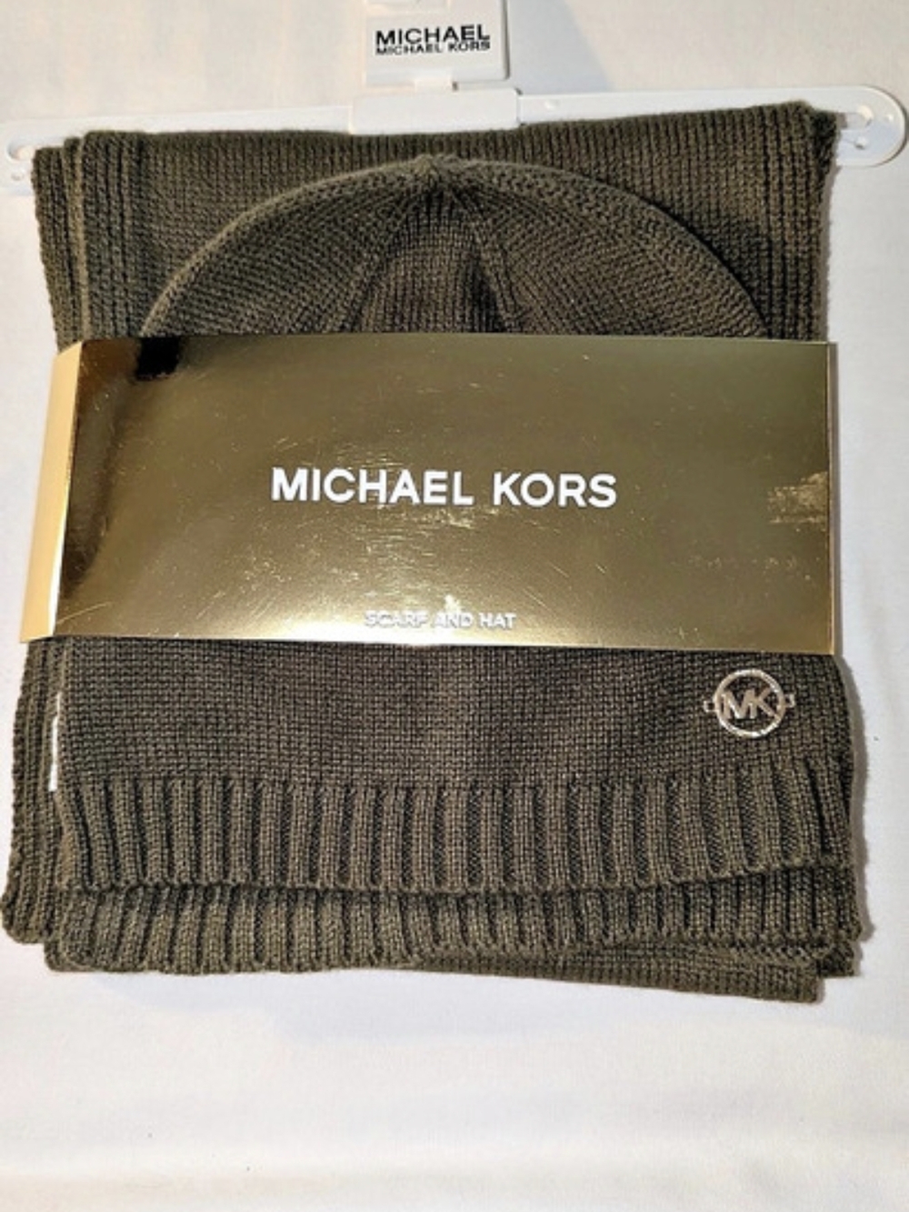 Michael Kors Women's 2-Piece Knit Scarf & Hat Set Green Solid Logo Accent